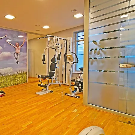 Irs Royal Irs Marina Apartment