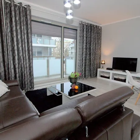 Irs Royal Irs Marina Apartment