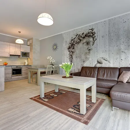 Apartment Irs Royal Irs Marina